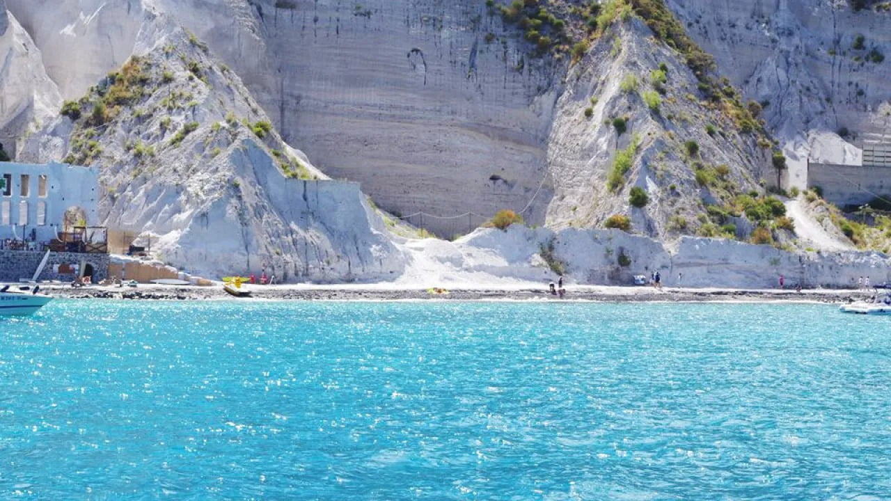 spiaggia bianca lipari